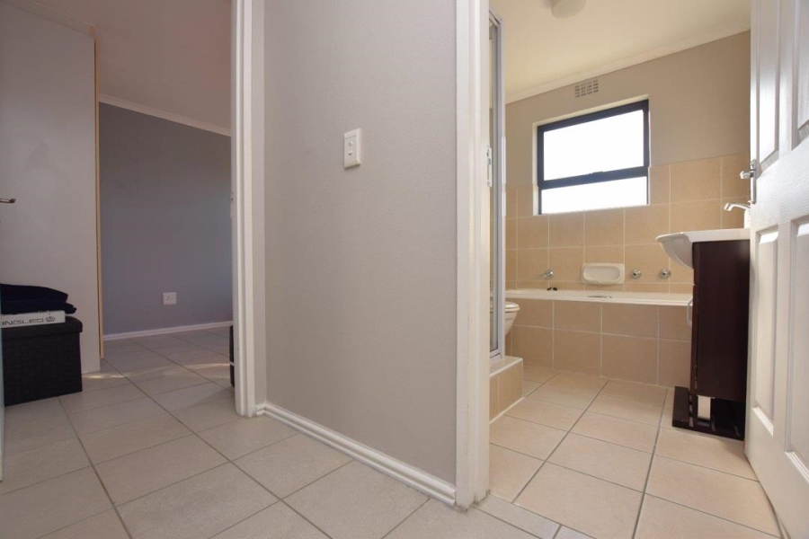 2 Bedroom Property for Sale in Parklands Western Cape